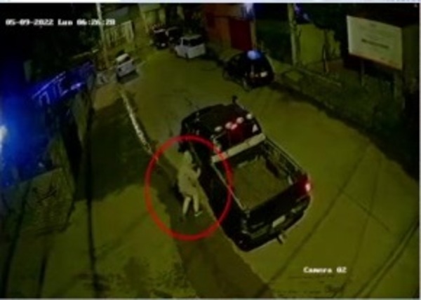Atropelló con camioneta la pared de una casa - SNT