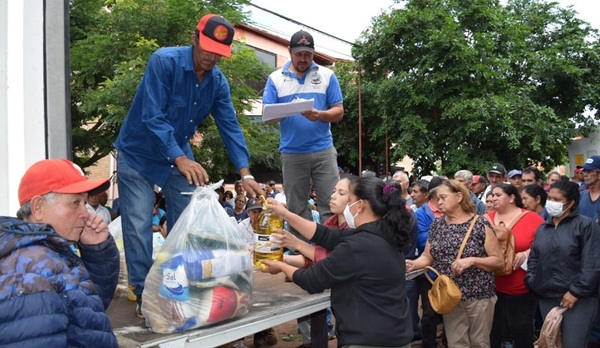 Distribuyen alimentos a más de 8.000 familias rurales en Misiones