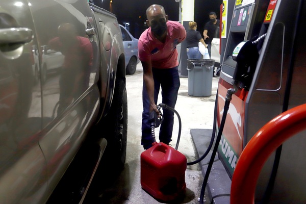 Puerto Rico experimenta esta semana una baja de seis centavos en costo gasolina - MarketData