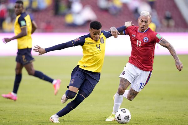 FIFA abre expediente por el caso Castillo que puede dejar a Ecuador fuera del Mundial y clasificar a Chile - .::Agencia IP::.