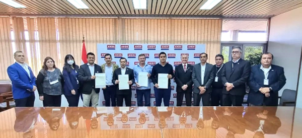 ANDE acuerda mejorar el suministro eléctrico en tres municipios de Alto Paraná - .::Agencia IP::.