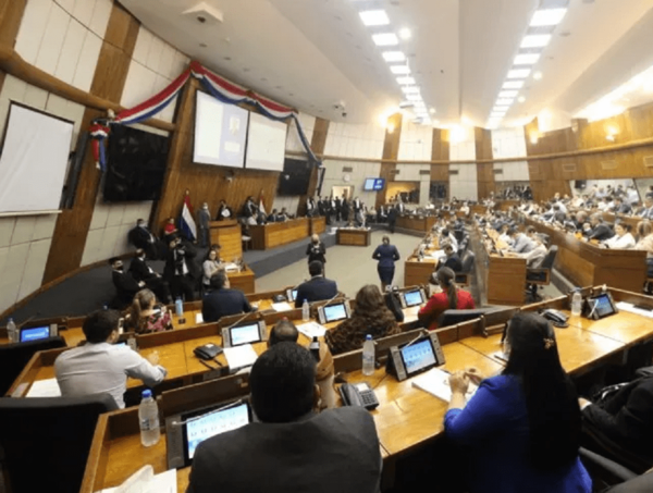 Descuentan a siete diputados por ausencias · Radio Monumental 1080 AM