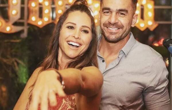 Crónica / "Si te queres casar, no revises su celular"
