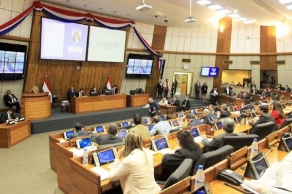 Diario HOY | Diputados aprueban versión "consensuada" del proyecto del Servicio Diplomático
