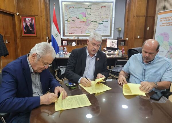 Firman contrato para construcción del puente sobre el río Monday - La Clave
