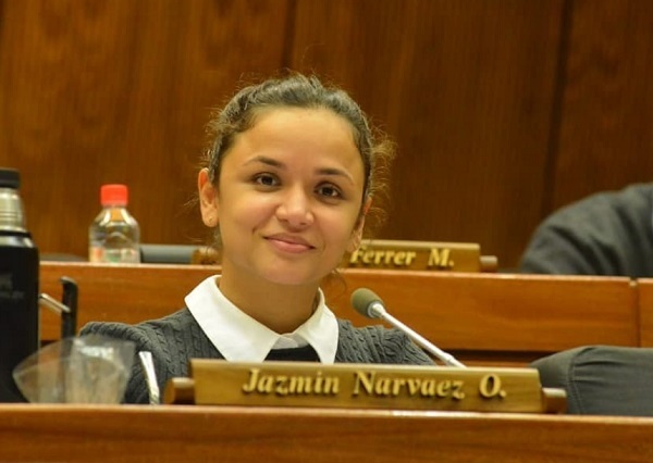 El fiscal Pecci “se regaló”, según diputada