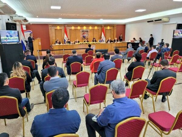 Inician audiencias públicas de postulantes al cargo de ministro del TSJE