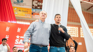 Santi Peña elogió figura política de González Vaesken durante acto en Hernandarias