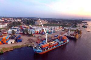 Comercio exterior registró exportaciones por casi US$ 4.300 millones a abril – Diario TNPRESS