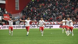 Argentinos pasa y Jorge Morel falla su penal