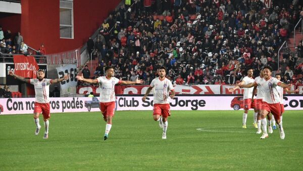 Argentinos pasa y Jorge Morel falla su penal