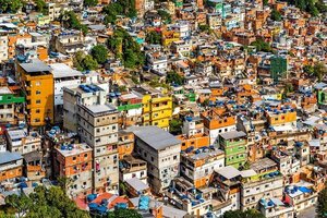 Diario HOY | Policía derriba monumento sobre la operación más letal de Rio de Janeiro