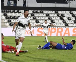 Olimpia encuentra la solución en el banco - Fútbol - ABC Color