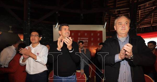 La Nación / Instan a la unidad colorada