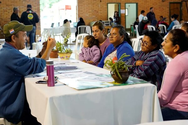 Más de 1.300 servicios estatales fueron brindados en abril mediante Ciudad Mujer - .::Agencia IP::.