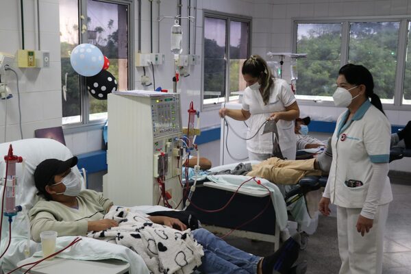 Día de la enfermera: Una experiencia de 35 años donde le tocó de todo » San Lorenzo PY