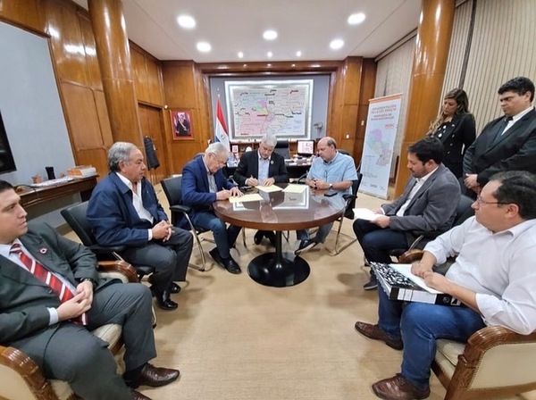 Consorcio Puente Monday y el MOPC firmaron contrato para la construcción del puente sobre río Monday