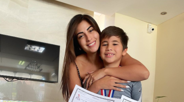Diario HOY | "La recuerdo tan llena de luz": La canción que Elías compuso a su madre, Vita