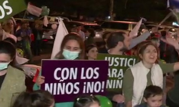 ¡CON LOS NIÑOS, NO! - SNT