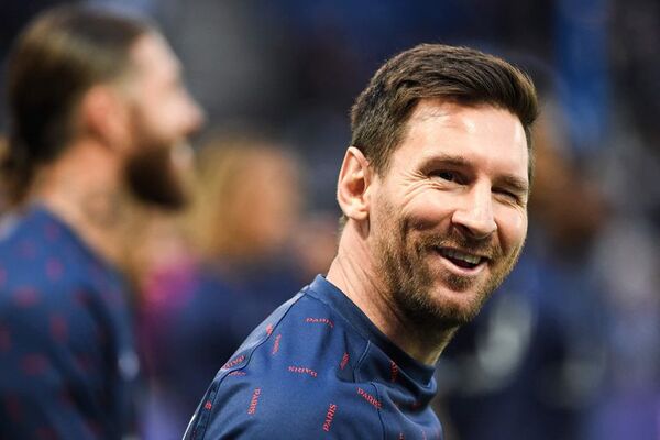 Lionel Messi encabeza la lista Forbes de los deportistas mejor pagados - Fútbol Internacional - ABC Color