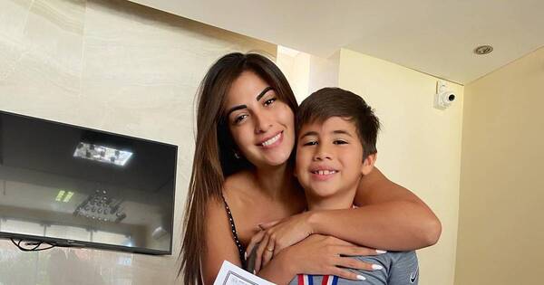 La Nación / El hijo de Vita Aranda compuso una canción en memoria de su madre