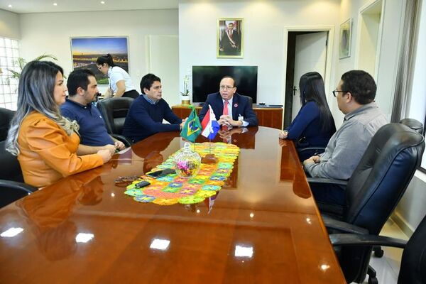 Anuncian construcción de bloque de nefrología en Hernandarias - ABC en el Este - ABC Color