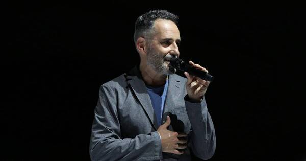 La Nación / Drexler cantó y bailó con su público en el SND