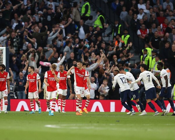 Tottenham derrota al Arsenal y aprieta la lucha por llegar a Champions League