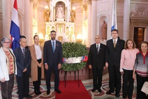 Homenajean a los héroes del Paraguay, en el marco de las conmemoraciones por la Independencia de Paraguay e Israel