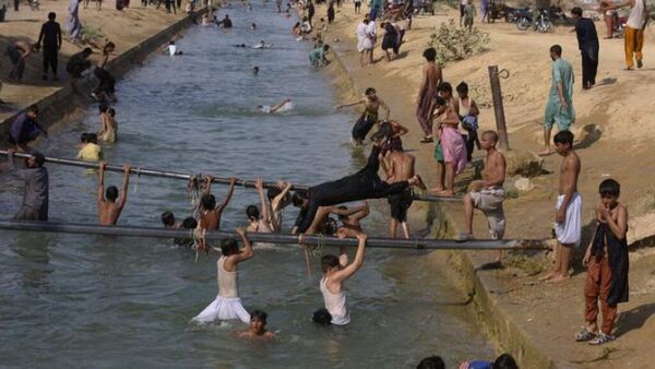Calor letal en Pakistán | Temperaturas de hasta 50 grados y alerta sanitaria