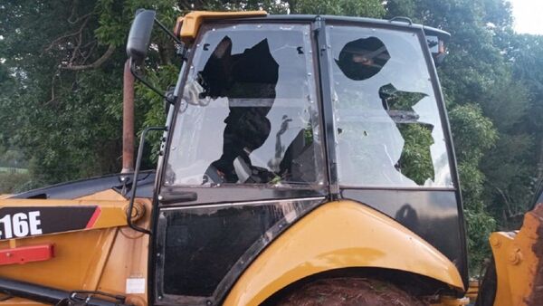 Desconocidos balean un tractor en Tomás Romero Pereira