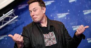 La Nación / Elon Musk anuncia que suspende por ahora la compra de Twitter