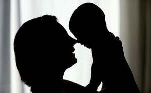 Mito de la teoría del apego: el niño necesita más que solo a la madre - Estilo de vida - ABC Color