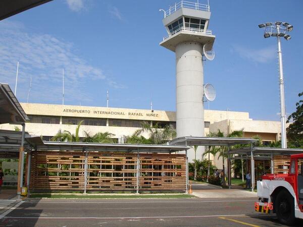 El cuerpo del fiscal Marcelo Pecci fue trasladados al aeropuerto internacional de Cartagena