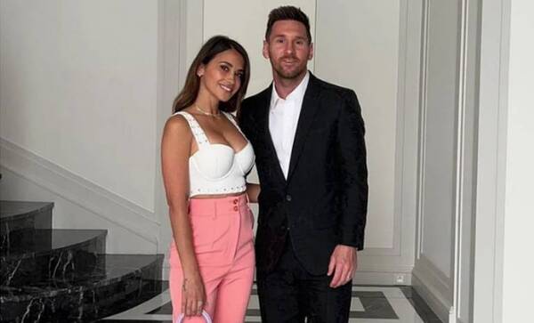 Crónica / Messi y Antonella, bien juntitos y ni ahí con la "tanteada"