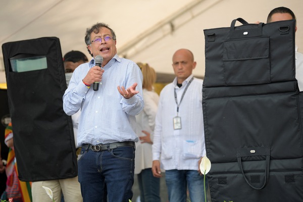 Diario HOY | Los presidenciables se blindan ante el temor de un magnicidio en Colombia