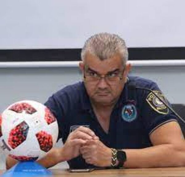 Destituyen a jefe policial tras pedir que clásicos se disputen solo con público local