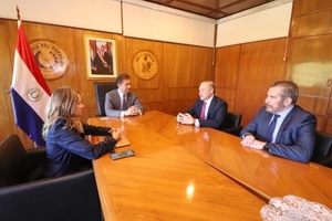 Directivos de CAF destacan oportunidades de inversión ofrecidas por Paraguay - MarketData
