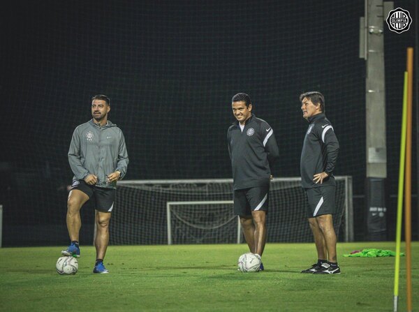 Versus / Olimpia prepara tres debutantes para el partido ante Tacuary - PARAGUAYPE.COM