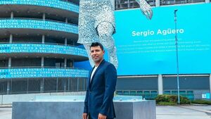 Manchester City presentó la estatua dedicada a Sergio Agüero