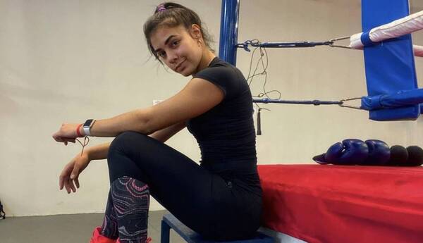 Crónica / Cerrista sexy, pega todito en Mundial de Boxeo Femenino