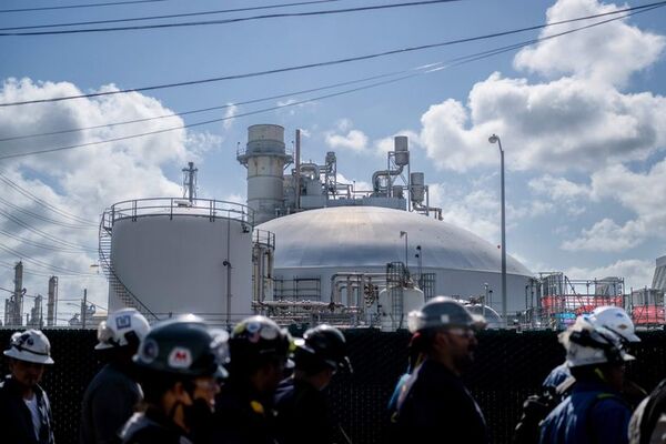 Petróleo cierra con fuerte alza - Mundo - ABC Color