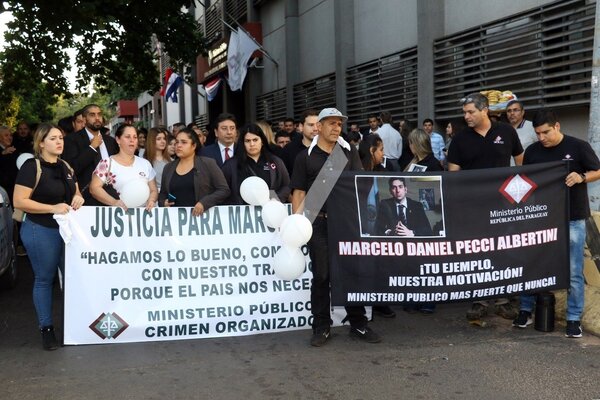 Fiscales marcharon exigiendo justicia para Marcelo Pecci - ADN Digital