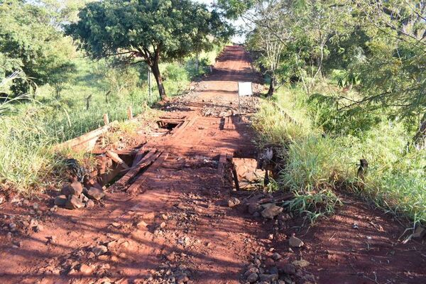 Habrían advertido a pobladores que si reclaman no repararán puente en mal estado - Nacionales - ABC Color