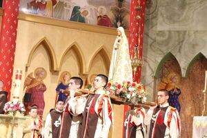 Misa y homenaje a Virgen de Fátima en los Heraldos - Nacionales - ABC Color