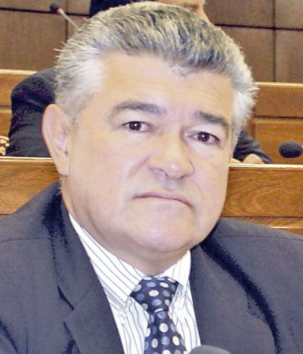 Diputado insta al Ejecutivo vetar parcialmente ley de blanqueo a declaraciones juradas falsas - Nacionales - ABC Color