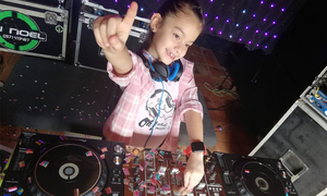 Dj LadyNoe esta noche en competencia de talentos en El Conejo - OviedoPress