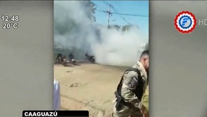 Gas lacrimógeno causa estampida durante fiesta patria en Coronel Oviedo - PARAGUAYPE.COM