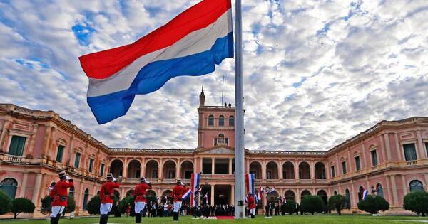 La Nación / Políticos lanzaron mensajes por la Independencia del Paraguay