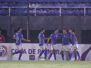 Victoria solense en el Defensores - APF